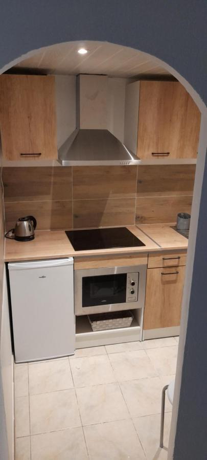 Tres Belle Appartement F1 Bis Perpignan Exteriör bild